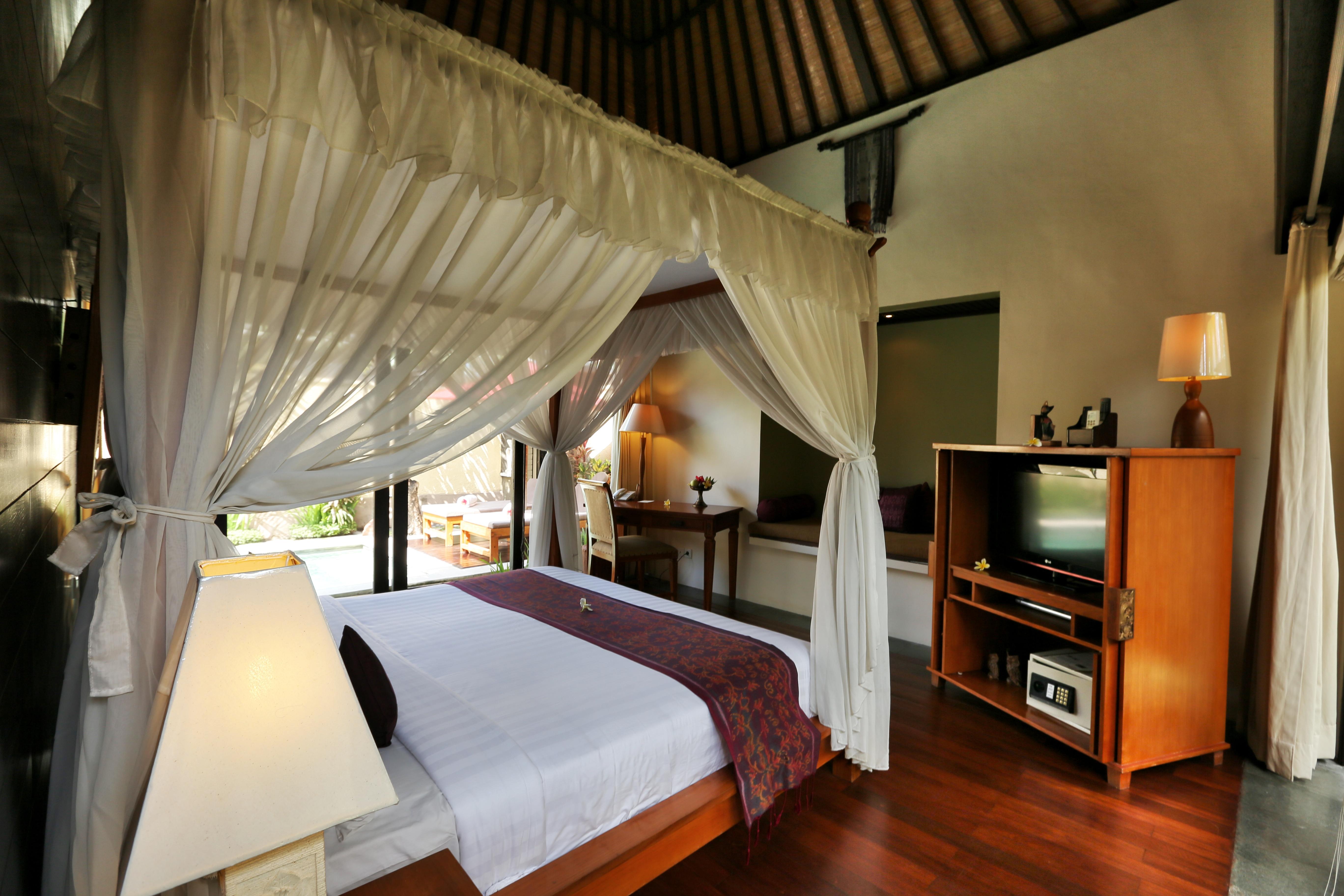 The Sanyas Suite Seminyak Exterior foto