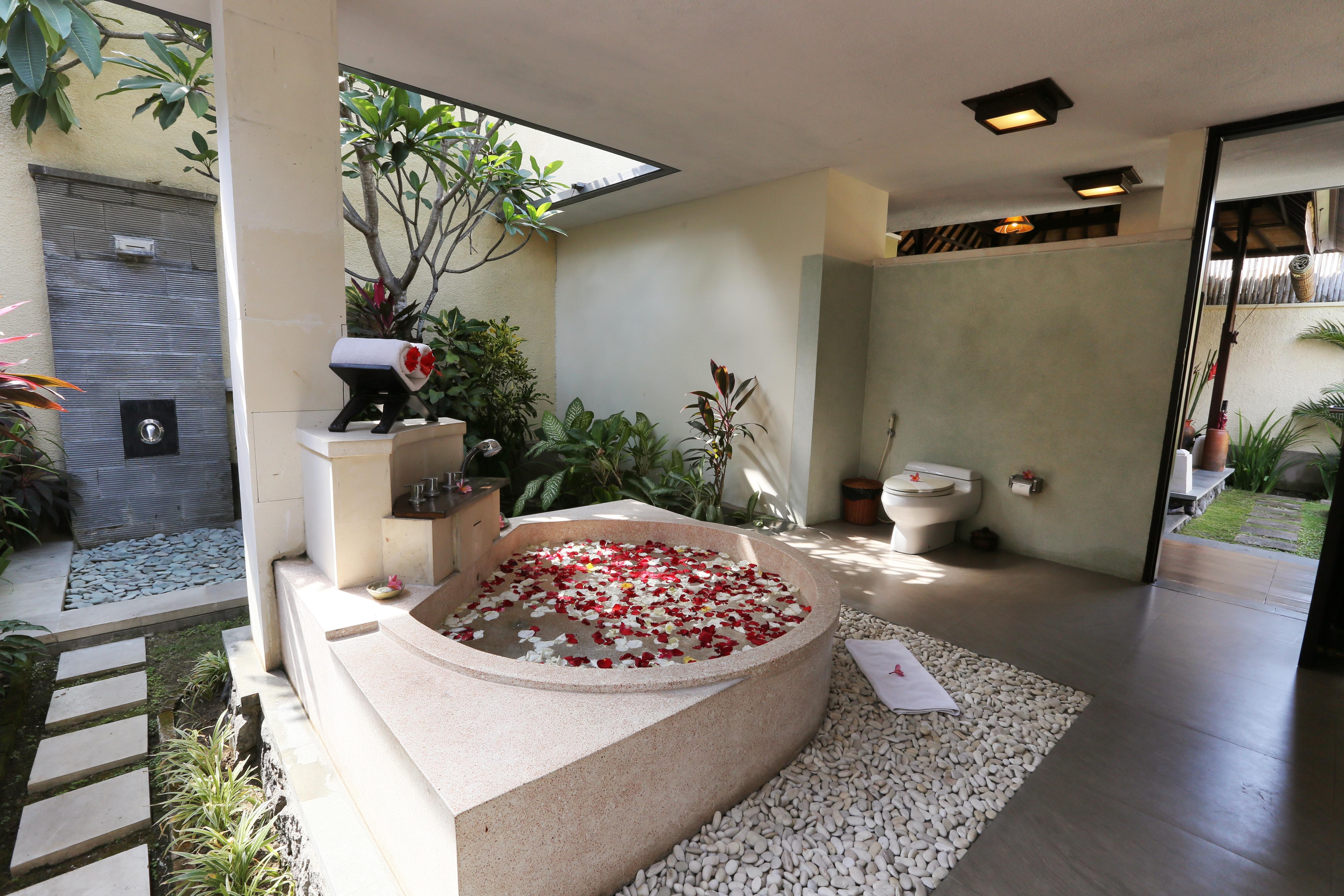 The Sanyas Suite Seminyak Exterior foto