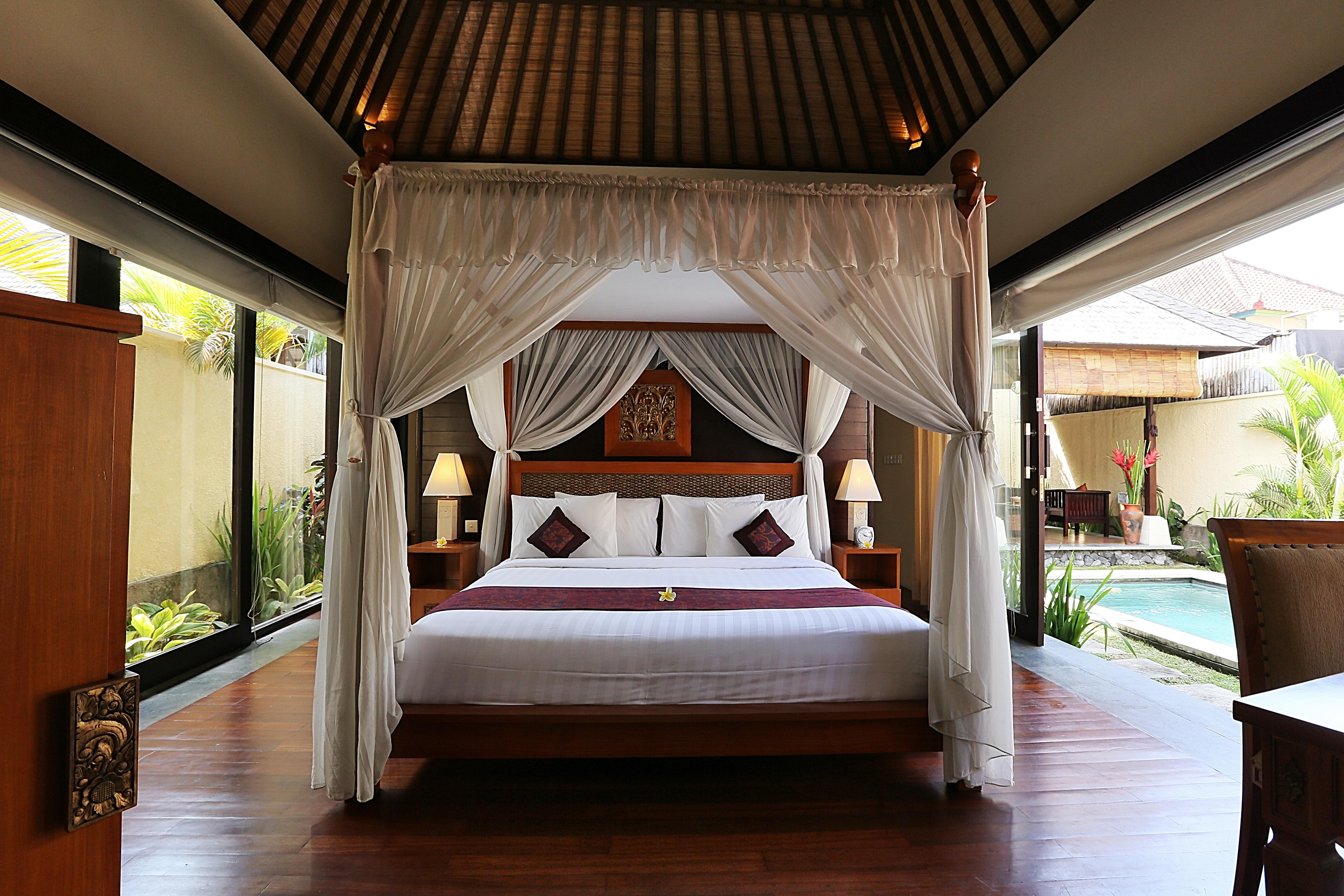 The Sanyas Suite Seminyak Exterior foto